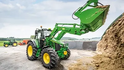 Bagger vor Gülleberg
